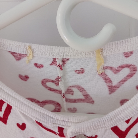 VTG 80s Gold Label Valentines onsie! S/M - Picture 8 of 10